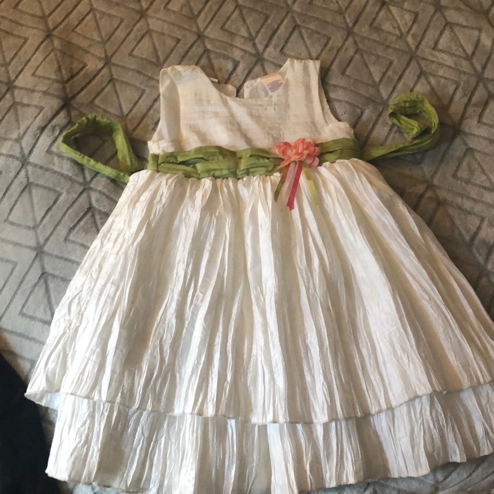 Girl 6 dress